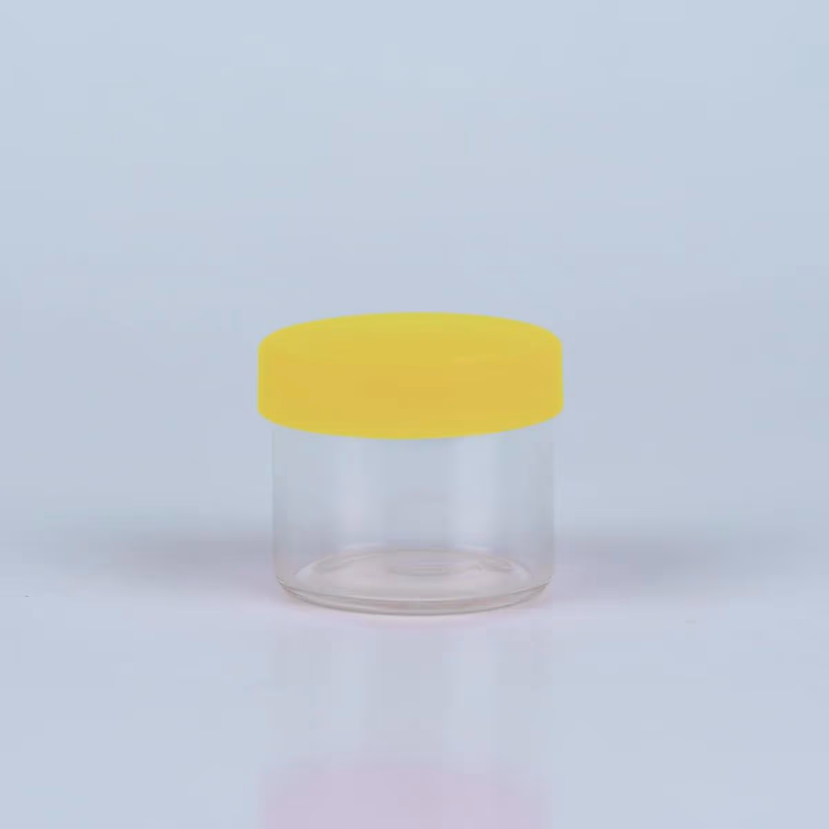 6ML Round Glass Concentrate Jar W/ Silicone Lids - Yellow Lids